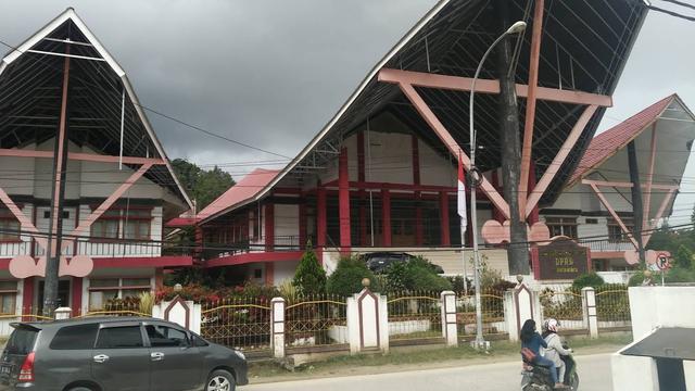 Anggota Dewan Terkonfirmasi Covid 19 Sekretariat Dprd Mamasa Rapid Test Massal Regional Liputan6 Com