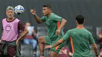 Kapten tim Fluminense, Thiago Silva jelang pertandingan melawan Chelsea di semifinal Piala Dunia Antarklub 2025. (JUAN MABROMATA / AFP)