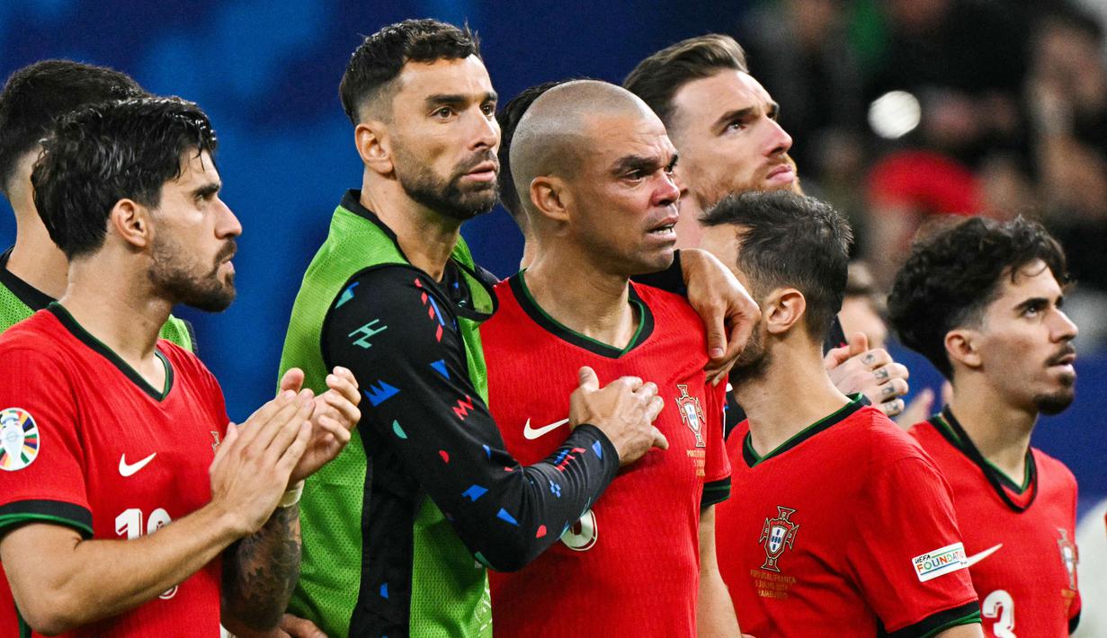 Selecao das Quinas takluk 5-3 lewat babak tos-tosan, setelah skor imbang 0-0 bertahan hingga 120 menit. (AFP/Javier Soriano)