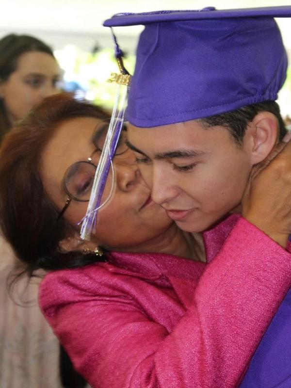 Susi Pudjiastuti dengan Anak dan Cucunya (Sumber: Instagram/susipudjiastuti115)