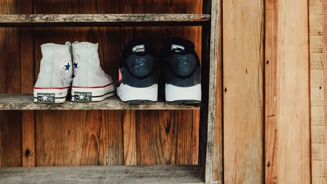 Ingin Sepatu Tetap Awet Tanpa Jamur? Ini Cara Menyimpannya dengan Benar