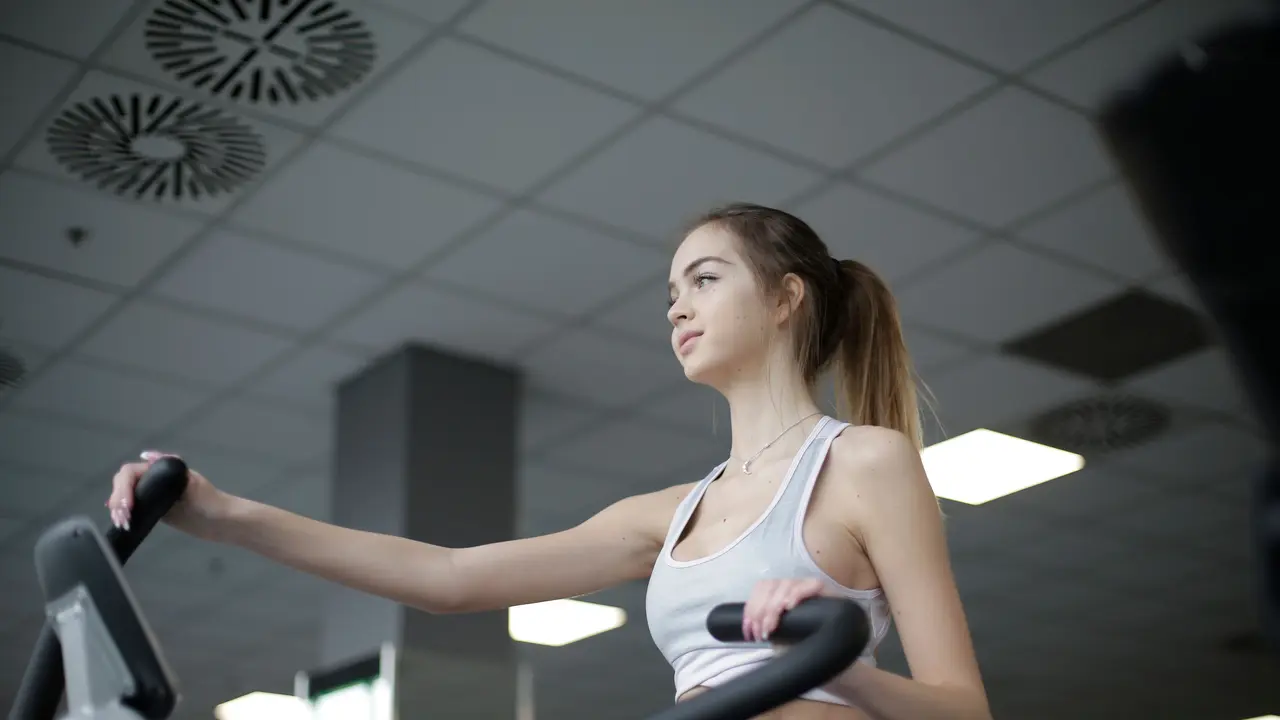 Ingin Bakar Lemak tanpa Latihan Berat? Kenali Zone 2 Cardio