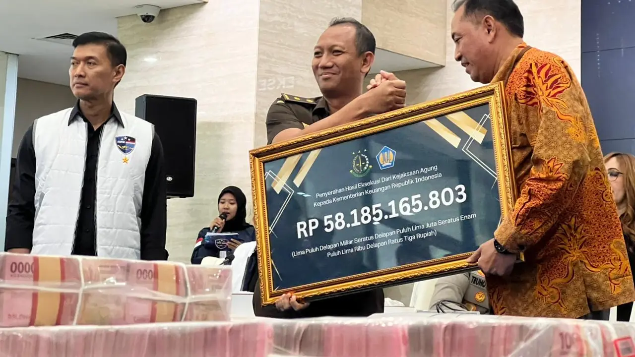 Direktorat Tindak Pidana Siber Bareskrim Polri mengeksekusi uang hasil tindak pidana pencucian uang dari perjudian online senilai Rp 58.183.165.803 (Istimewa)