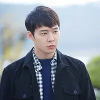 Park Yoo Chun juga tersandung masalah pelecehan seksual pada tahun 2016. Kasus ini sendiri dimenangkan oleh Park Yoo Chun, tuduhan para korban merupakan rekayasa karena tidak ada bukti. (Foto: soompi.com)