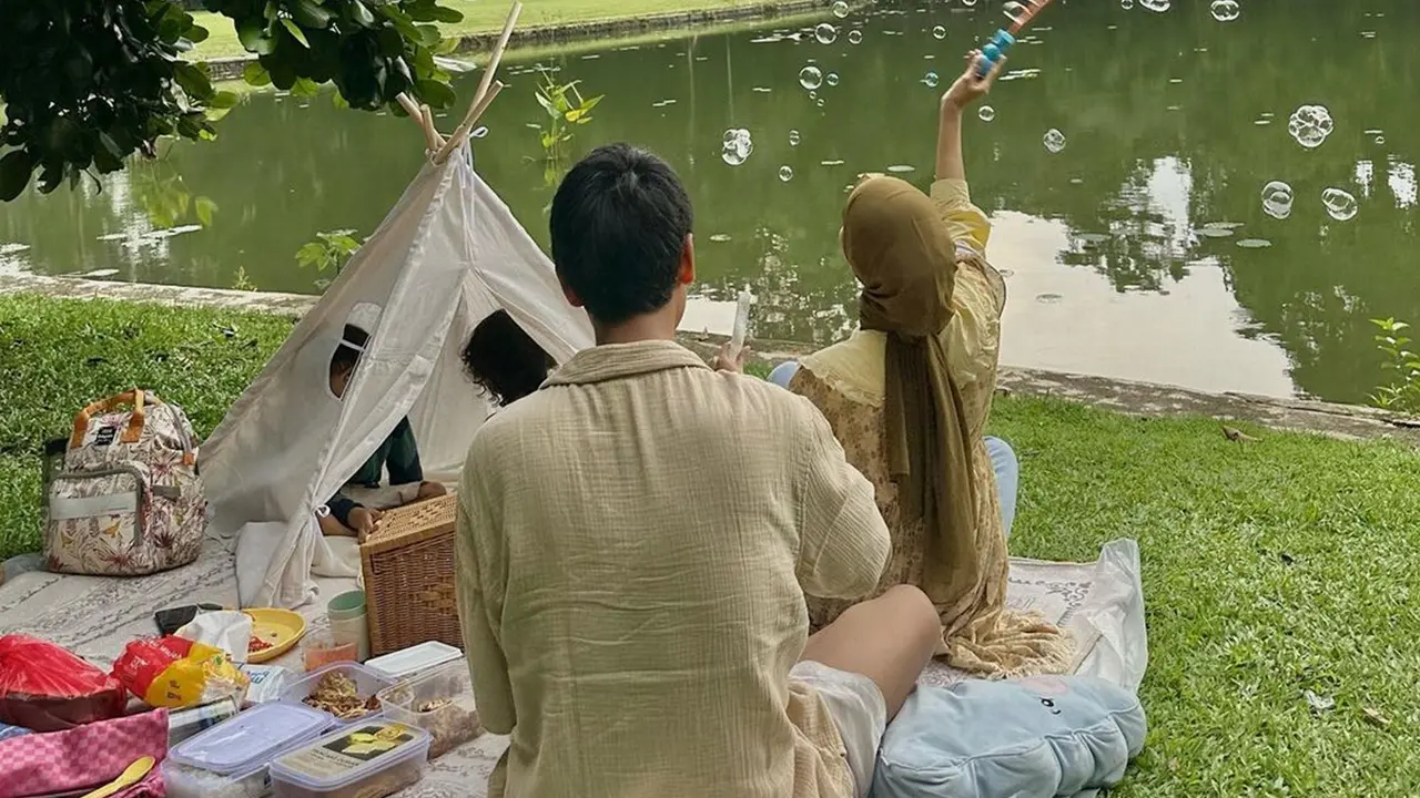 Potret Keluarga Kecil Cut Intan Nabila Terlihat Baik-baik Saja, Suami Akui KDRT Sejak 2020
