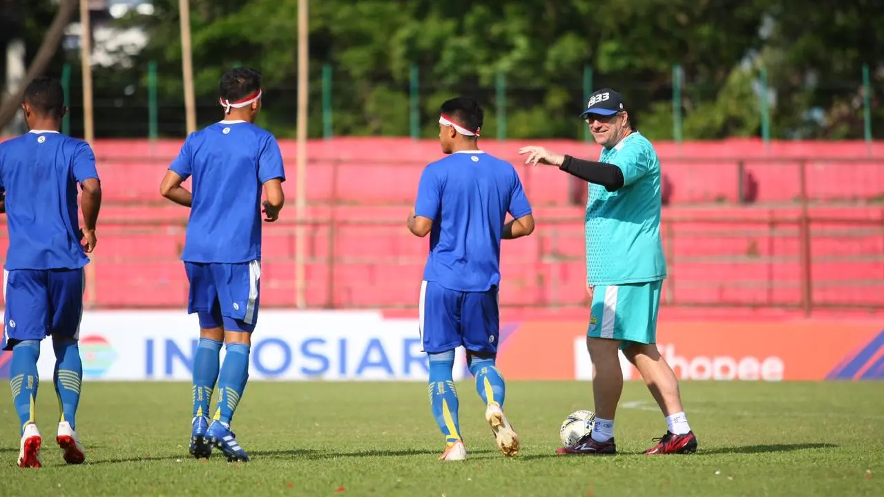 Persib Bandung, Robert Alberts