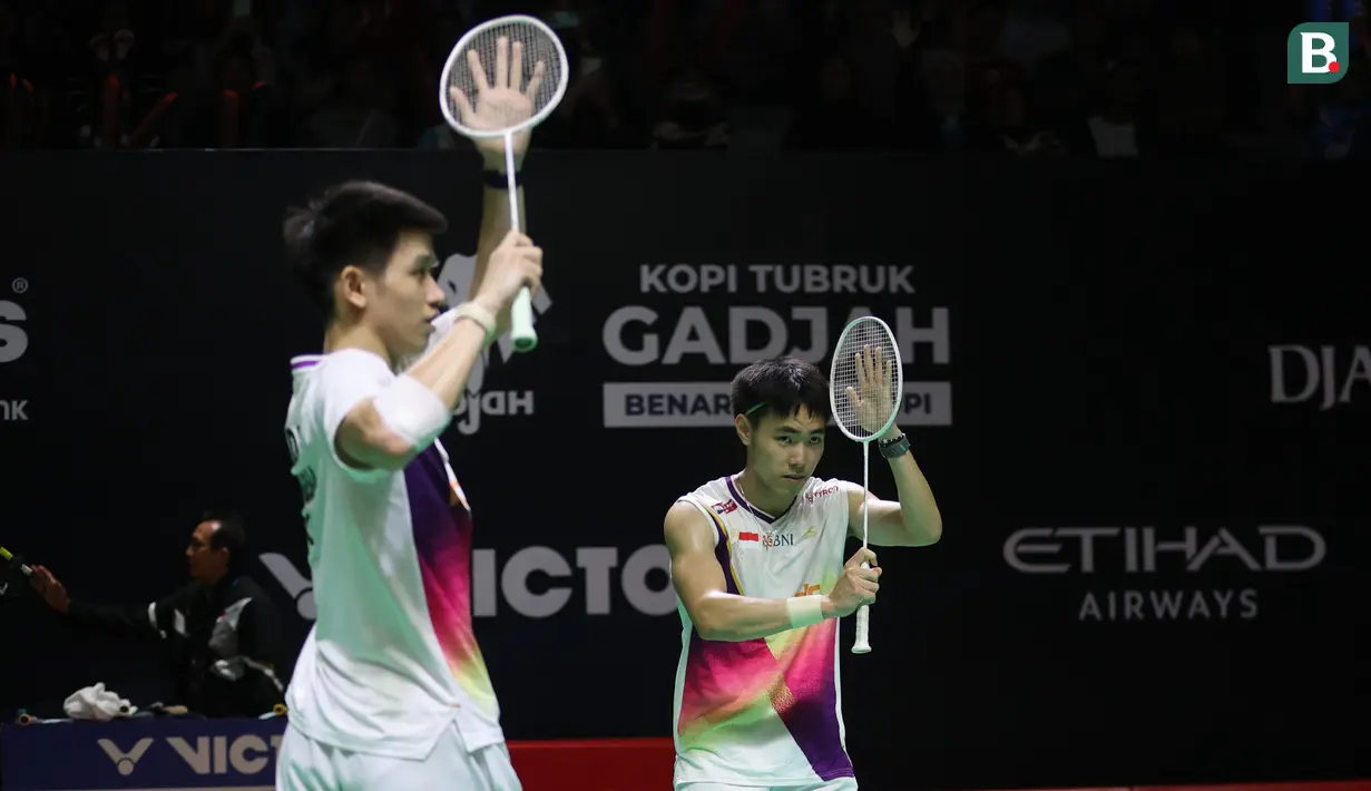 Pasangan muda itu menang atas unggulan kelima dengan dua gim langsung 21-19, 21-14. (Bola.com/M Iqbal Ichsan)