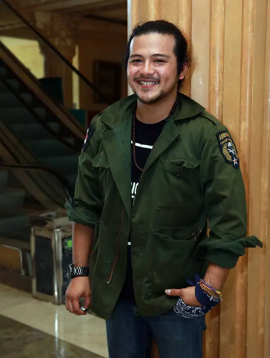 Suami Qory Sandioriva ini memerankan tokoh Bima, seorang mahasiswa S2 yang berjuang di Turki. (Deki Prayoga/Bintang.com)