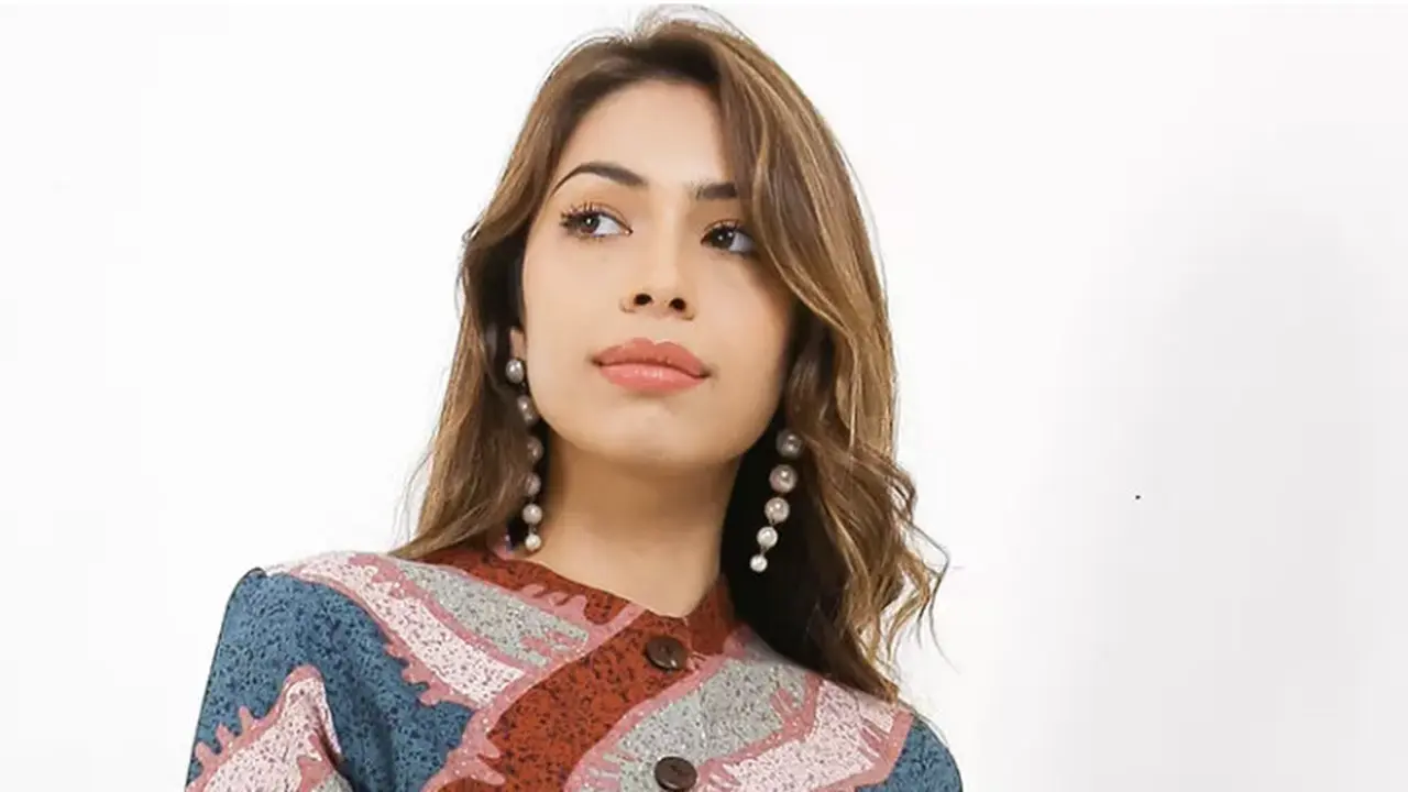 7 Model Batik Tunik Wanita, Bisa Jadi Inspirasi Outfit ke Kantor hingga Kondangan