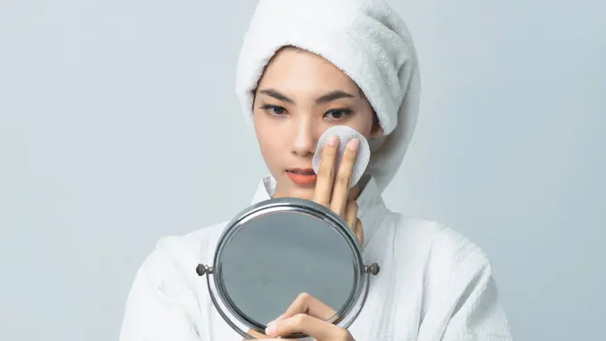 Beauty Focus: Mengintip Micellar Water dengan Formula 3x Lebih Bersih Cerah Seketika