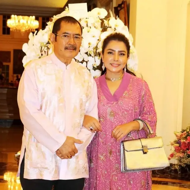8 Potret Mayangsari dan Bambang Trihatmodjo dari Awal Pernikahan, Selalu Mesra