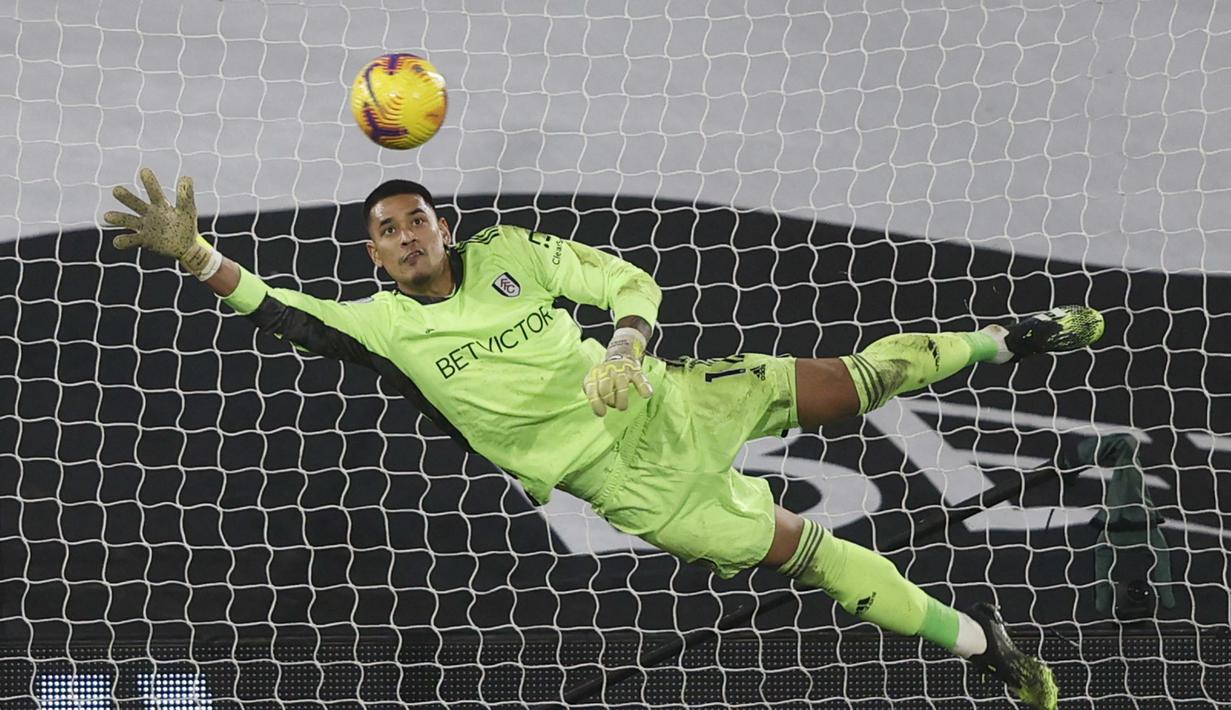 Alphonse Areola begitu lekat dengan kesuksesan Timnas Prancis menjuarai Piala Dunia 2018. Kedua orangtua Areola merupakan penduduk asli Filipina yang pindah ke sana. Namun, pada akhirnya, Areola memilih untuk bermain dengan Timnas Prancis. (Foto: AFP/Pool/Adrian Dennis)