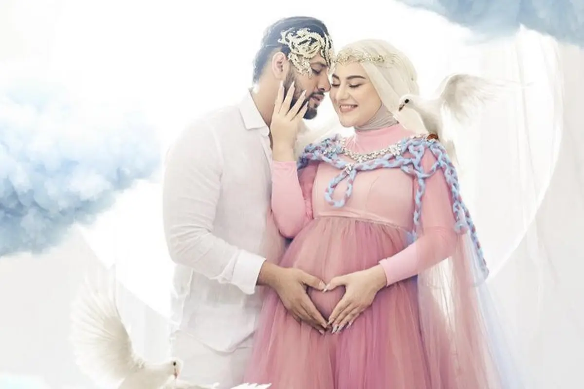 Busana Irish Bella saat Maternity Shoot