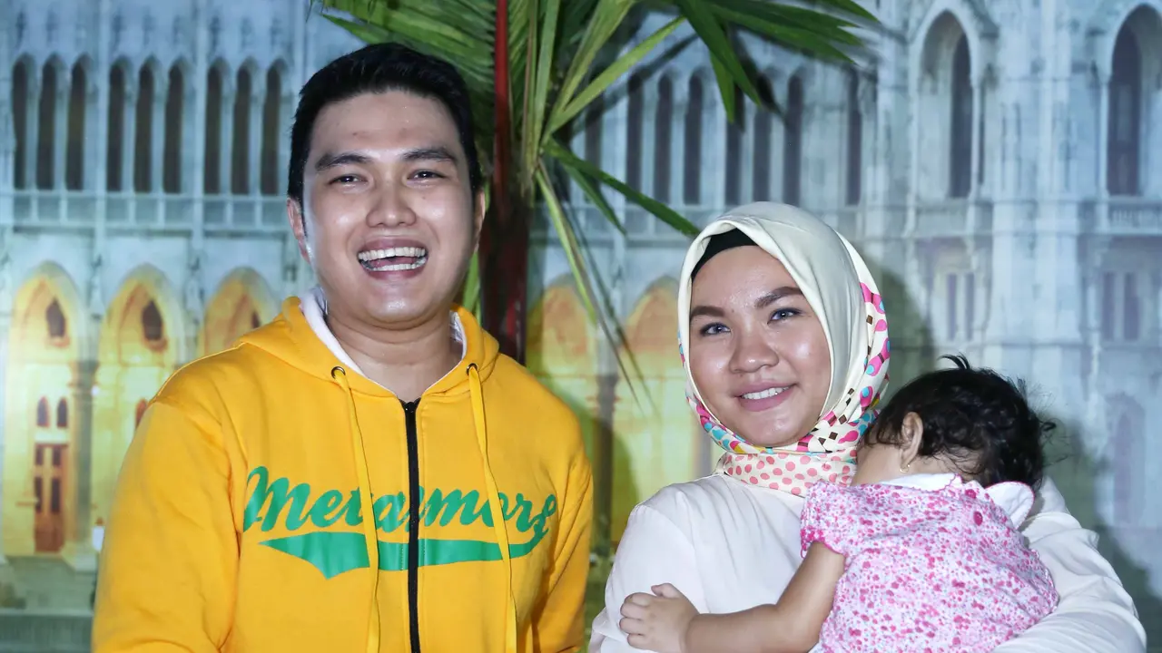 [Bintang] Resmi Bercerai, Aldi Taher dan Georgia Tak Masalahkan Harta Gana-Gini