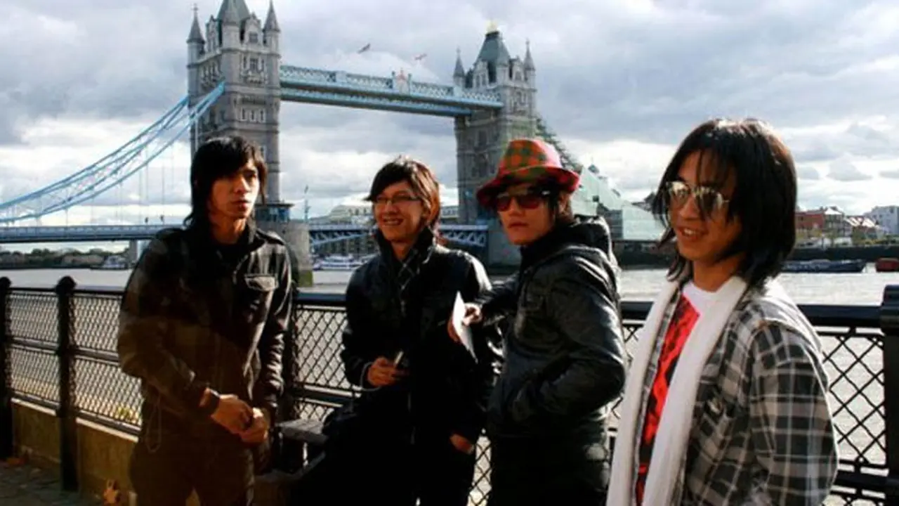jrock-band-130902b.jpg