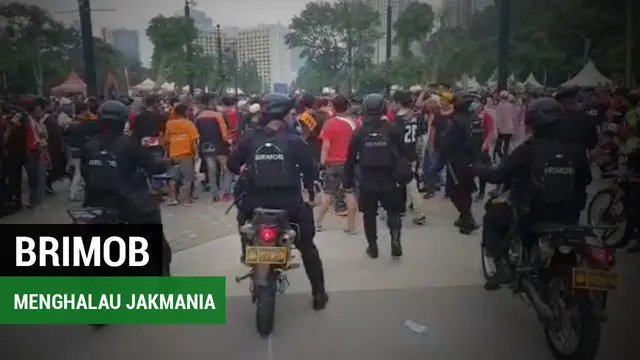 VIDEO: Brimob Menghalau Jakmania yang Memaksa Masuk ke GBK