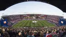 Suasana jelang pertandingan antara Atletico Madrid melawan Barcelona pada leg kedua perempat final Liga Champions di Stadion Vicente Calderón, Madrid, Kamis (14/4/2016) dini hari WIB. (AFP/Curto De La Torre)