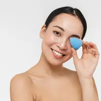 Beauty sponge/sponge makeup. (Foto: shutterstock.com By Dean Drobot)