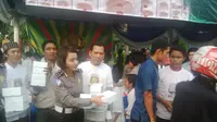 Sambut Ramadan, Pemain dan Suporter BSU Bagi-bagi Takjil