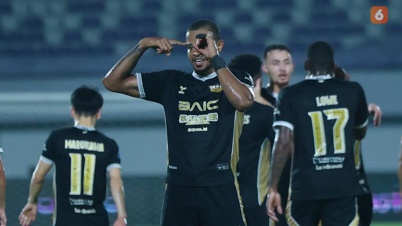 Foto: Alex Martins Borong 2 Gol, Dewa United Bungkam Borneo FC di BRI Super League