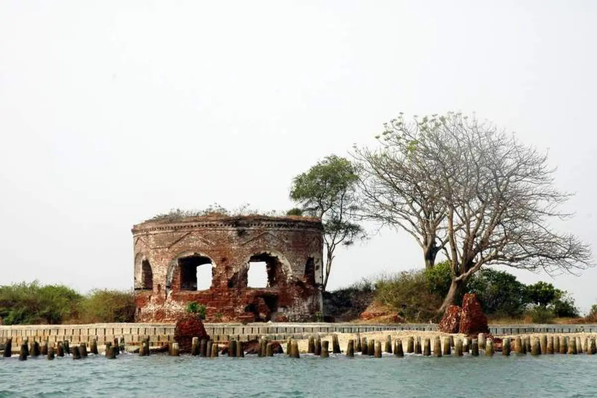 Menjelajah Tanah Jawa Demi Wisata Sejarah di Hari Pahlawan