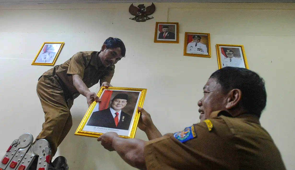 Pelantikan dilakukan di gedung Nusantara Kompleks Parlemen Republik Indonesia. (merdeka.com/Arie Basuki)