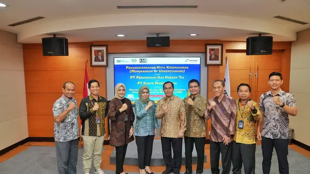 PT PGN Tbk (PGN) atau PGAS selaku Subholding Gas Pertamina menandatangani komitmen Nota Kesepahaman (MOU)  dengan PT Karya Mineral Jaya (KMK), Selasa, 23 Januari 2024. (Foto: PGN)