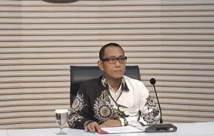 KPK Tahan 3 Tersangka Kasus Korupsi Dana Hibah Pokmas Jatim