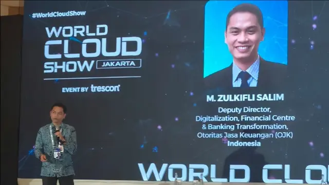 Deputy Director, Digitalization, Financial Centre and Banking Transformation Otoritas Jasa Keuangan (OJK) Zulkifli Salim dalam Acara World Cloud Show.