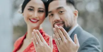 Puteri Indonesia 2020, Ayu Maulida memilih kebaya karya Intan Avantie di hari pernikahannya. [@ayumaulida97].