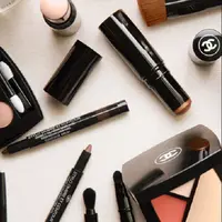 Chanel makeup. Sumber foto: Instagram/Chanel Beauty.
