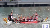 Tim putri perahu naga Indonesia meraih medali emas di SEA Games 2015