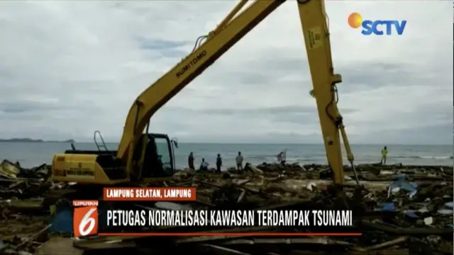 Petugas gabungan kerahkan 34 alat berat untuk normalisasi Lampung Selatan yang terdampak tsunami.