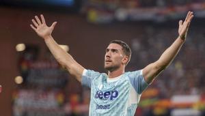 Dusan Vlahovic (Juventus) merayakan gol pembuka dalam laga Serie A di Genoa, Italia, 31 Agustus 2025. (Tano Pecoraro/LaPresse via AP)