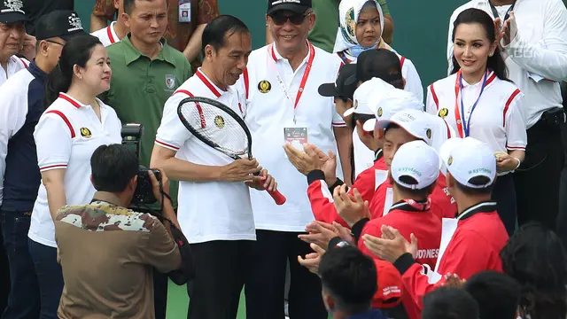 Jokowi Resmikan Lapangan Tenis Senayan