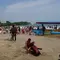 Ombak Besar Seret Dua Wisatawan di Pantai Cihara, Satu Selamat