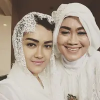 Jupe dan Ibu | foto : instagram @s.wulansih