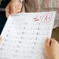 Wih, ternyata ada 8 orang yang memiliki IQ di atas penemu relativitas Albert Einstein. Siapa saja ya?