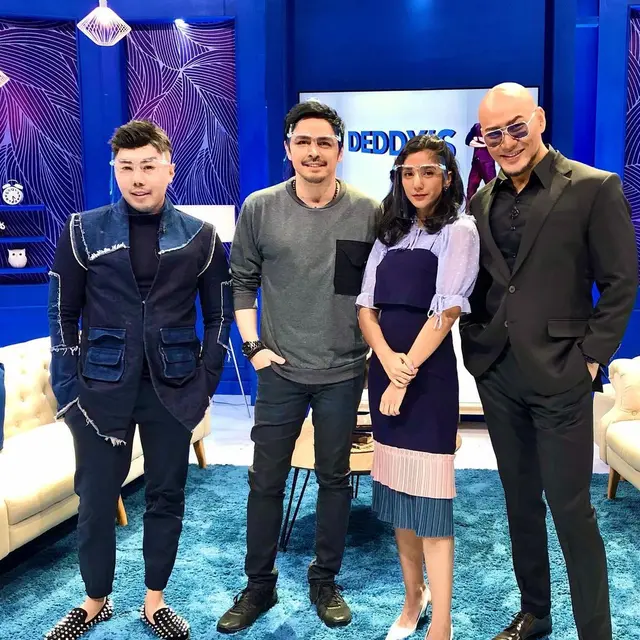 Tampil Beda, Ini 7 Potret Terbaru Roy Kiyoshi yang Telah Miliki Kekasih