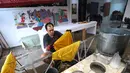 Dalam segala kegiatannya, baik itu pendidikan ataupun produksi batik, Rumah Batik Palbatu tetap mengutamakan untuk memberdayakan warga yang tinggal di sekitar. (Kapanlagi.com/Budy Santoso)