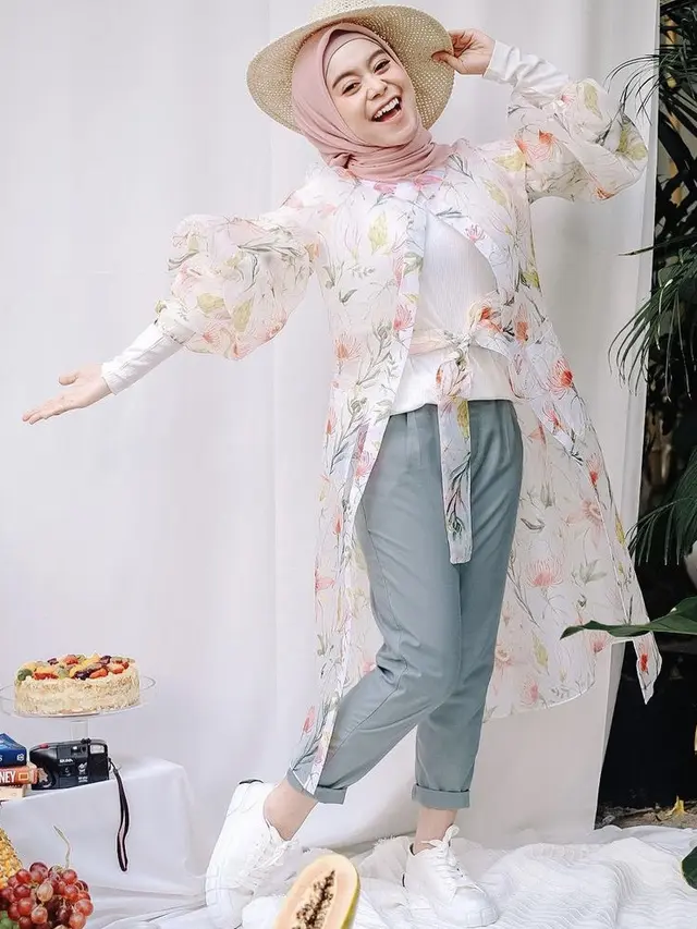 Inspirasi Baju Lebaran Lesti Kejora, credit: Instagram (@lestykejora)