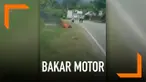 Akibat menolak ditilang, seorang pemuda nekat membakar motornya sendiri.