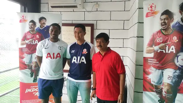 Indra Sjafri Bersama Anton Blackwoo dan Harry Nugraha