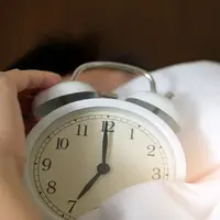 Berikut cara tepat untuk mengatur waktu tidur yang ideal./copyright pexels/Acharaporn Kamornboonyarush