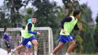 Tunggu Keputusan FIFA, Felipe Bertoldo Bertahan di Arema