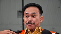 Bupati Tapanuli Tengah, Raja Bonaran Situmeang batal menjalani pemeriksaan KPK, Jakarta, (15/10/14). (Liputan6.com/Miftahul Hayat) 