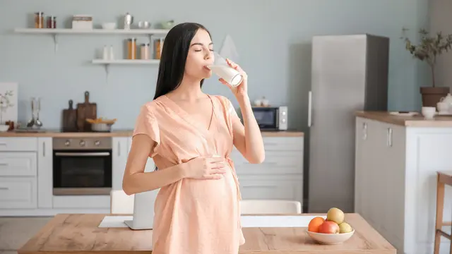 Kebiasaan Baik yang Perlu Diterapkan oleh Calon Ibu Selama Masa Kehamilan, Bisa Bikin Anak Tumbuh Cerdas