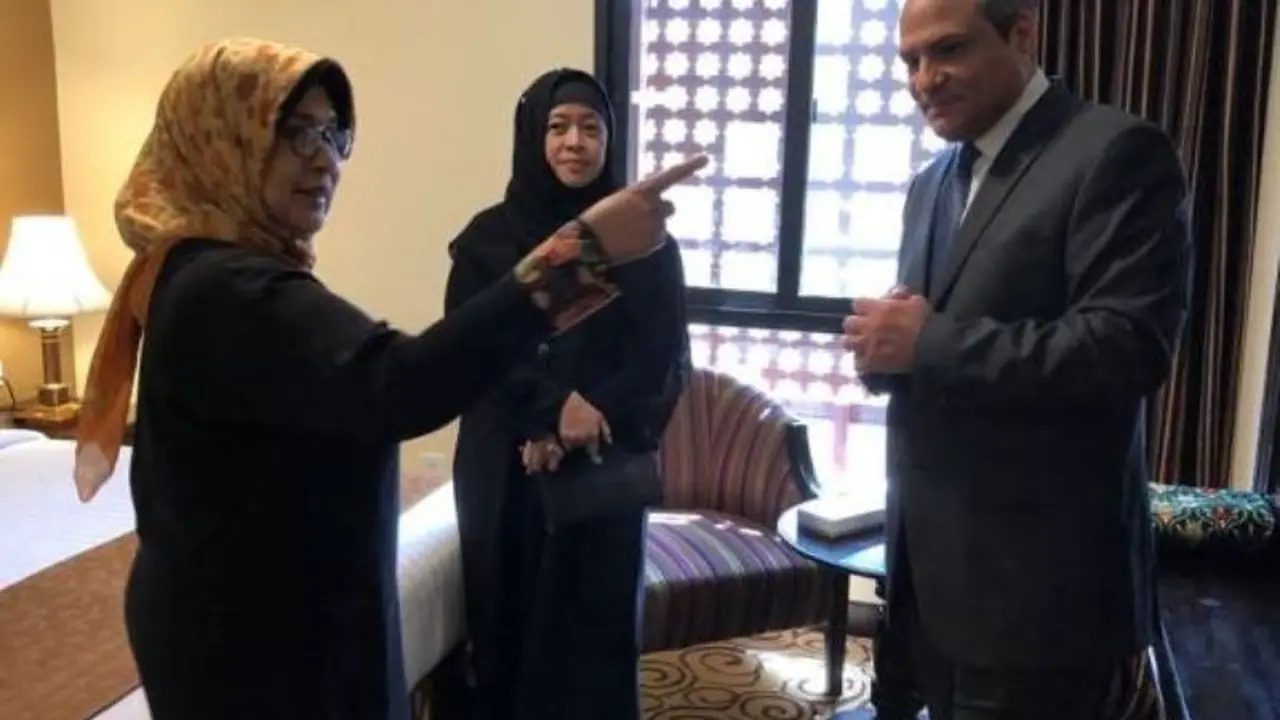 Menkes Nila Moeloek dan Menko PMK Puan Maharani saat memantau  kesiapan pelaksanaan ibadah haji musim haji 1435. (Foto: Sehat Negeriku)