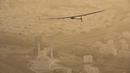 Pesawat Solar Impulse 2 saat mengudara dari Muscat, Oman menuju Ahmedabad, India, Rabu (11/3/2015). Pesawat buatan Swiss tersebut mendarat setelah menempuh perjalanan selama 15 jam.  (Reuters/Jean Revillard)