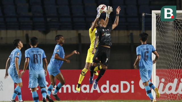 FOTO: Madura United Geser PS Sleman usai Bermain Imbang 1-1 dengan Persela Lamongan - Dwi Kuswanto